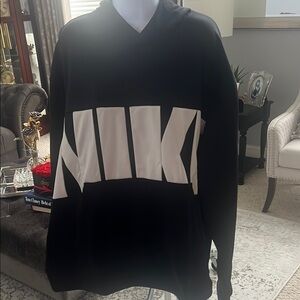 Nike Therma-Fit basketball Black Hoodie